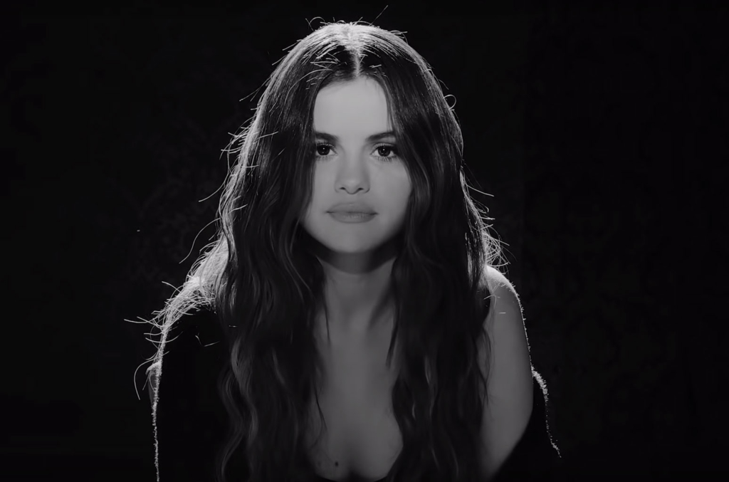 Selena Gomez Debuts Blue Hair in New Music Video for "Boyfriend" - wide 5