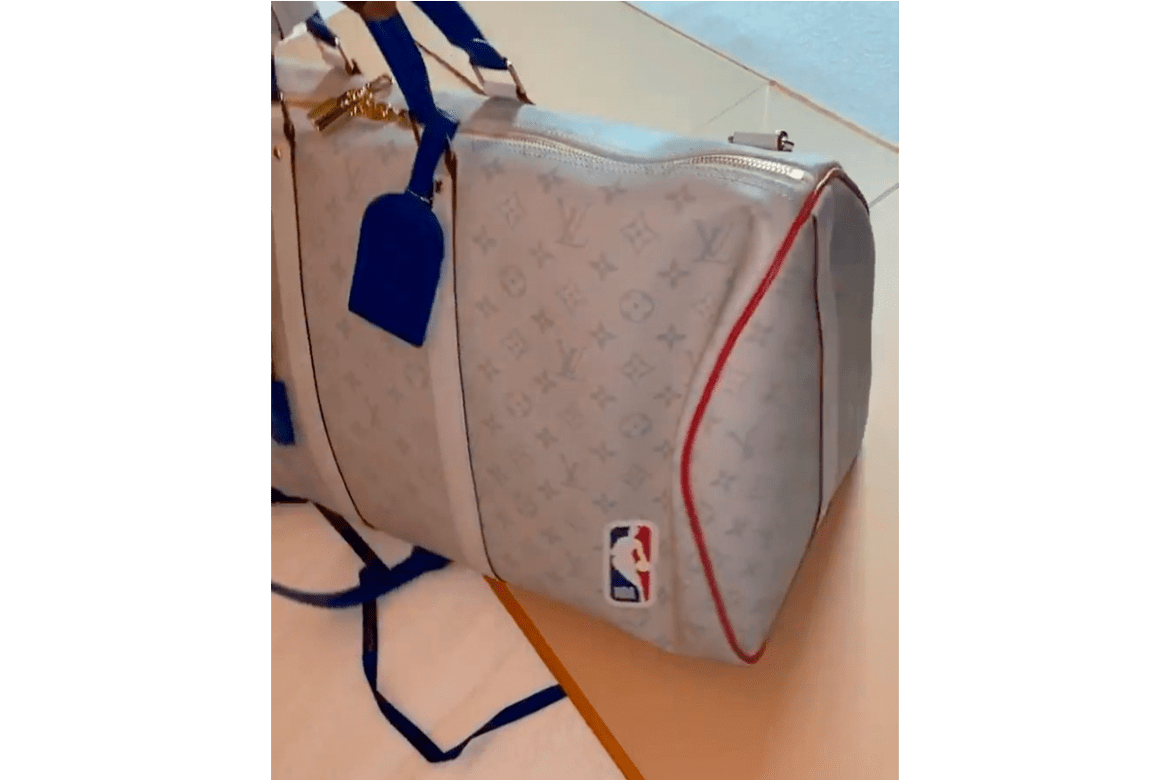 Louis Vuitton LV x NBA Monogram Antarctica Keepall Bandouliere 55 Duffle  92lk425 For Sale at 1stDibs